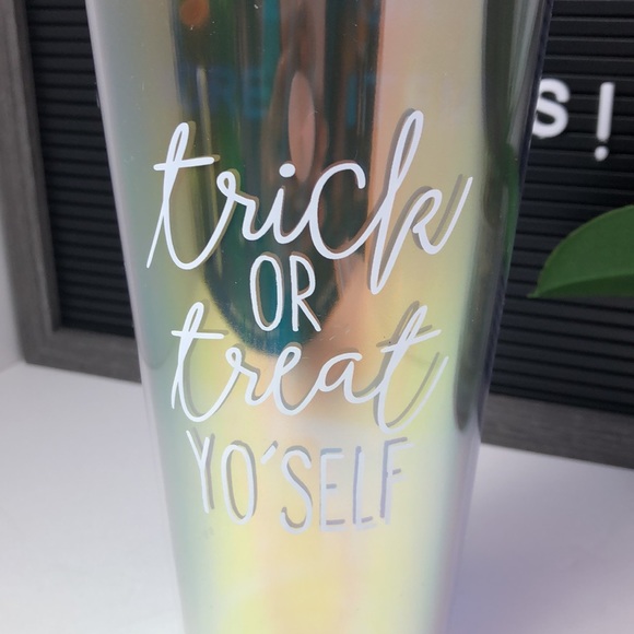 👻🎃 New Trick or Treat Yo’self halloween cup - Picture 5 of 6